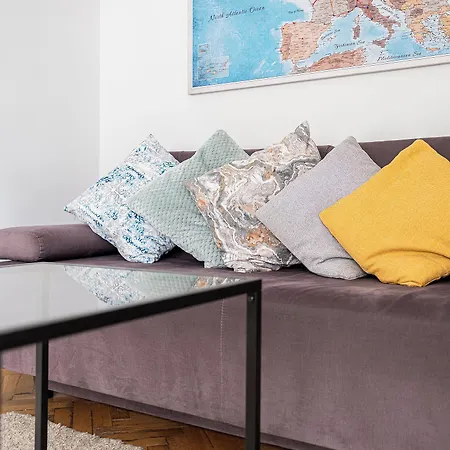 Rentplanet - Platynowa Apartamento Varsovia